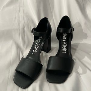 NWOB Calvin Klein Size 11 Quelin Heels Heel 3.75” Buckle Black Classic